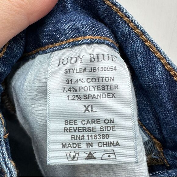 Judy Blue distressed raw frayed hem denim jean shorts women's xl - Picture 5 of 5